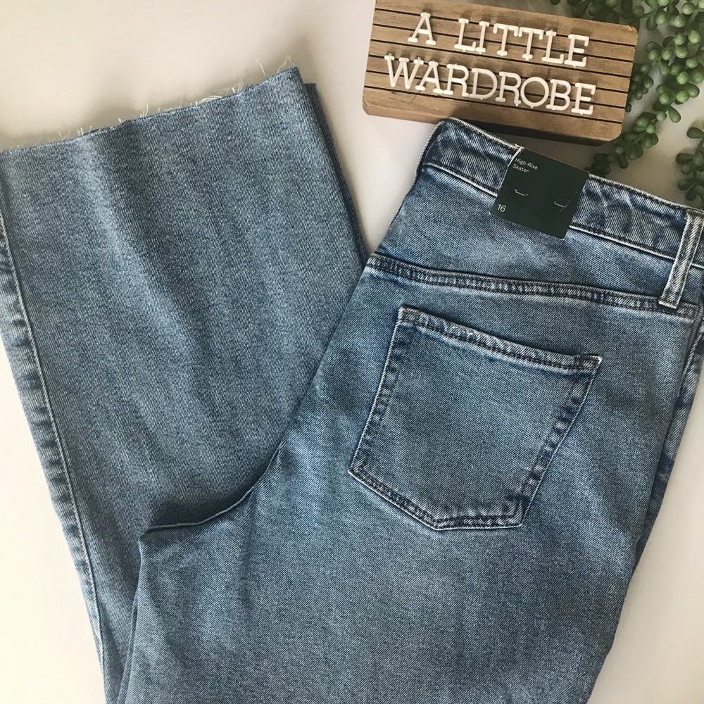 NWT! Wild Fable High Rise Skater Wide Leg Crop